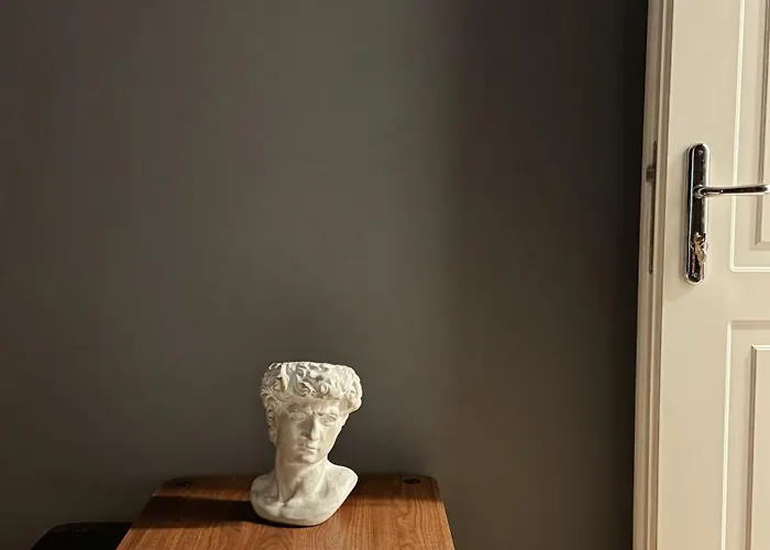 Konukevi Residenza Imperiale - Trevi 4*