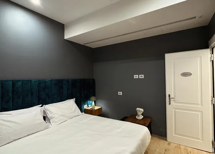 Konukevi Residenza Imperiale - Trevi 4*