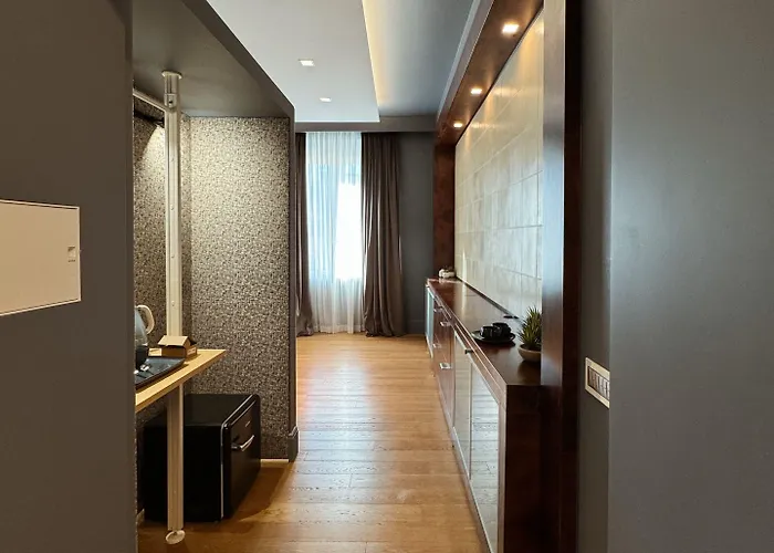 Residenza Imperiale - Trevi 4*