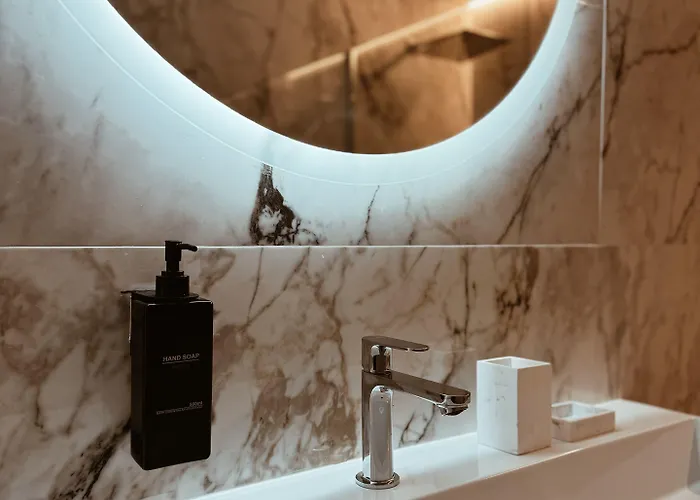 Konukevi Residenza Imperiale - Trevi 4*